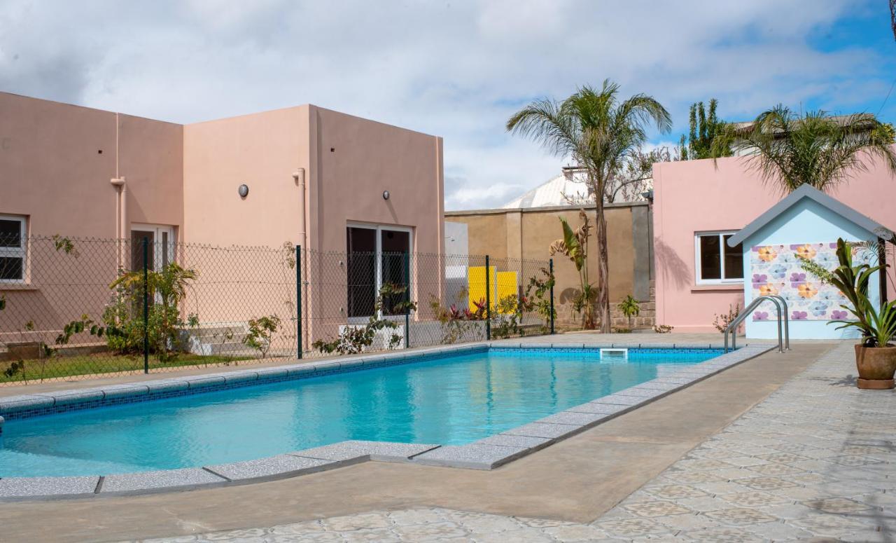 Somptua Garden Apartment Ivato  Exterior photo