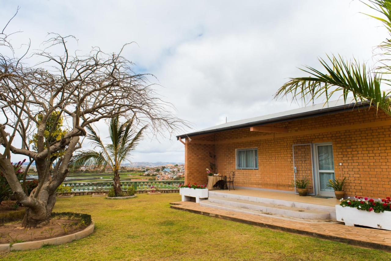 Somptua Garden Apartment Ivato  Exterior photo